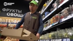 В России идет операция "Нелегал-2023". Выходцы из Центральной Азии рассказывают, как с ними обращалась полиция  В России идет операция "Нелегал-2023". Выходцы из Центральной Азии рассказывают, как с ними обращалась полиция