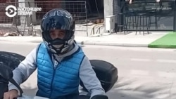 Туркменистанец работает мотокурьером в Турции: "Если меня собьют и я останусь калекой – мне никто не поможет!"  Туркменистанец работает мотокурьером в Турции: "Если меня собьют и я останусь калекой – мне никто не поможет!"