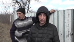 "Мне 70 лет. Я никому не нужен. Помирать так помирать". Волонтеры продолжают уговаривать жителей Часова Яра эвакуироваться. Бои в 20 км "Мне 70 лет. Я никому не нужен. Помирать так помирать". Волонтеры продолжают уговаривать жителей Часова Яра эвакуироваться. Бои в 20 км