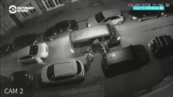 Во Львове на камеры попала облава сотрудников военкомата: Кирилла Тарана скрутили и бросили в микроавтобус Во Львове на камеры попала облава сотрудников военкомата: Кирилла Тарана скрутили и бросили в микроавтобус