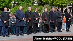 С гостями и в одиночку. Десять парадов Путина. Фото