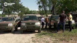 Как волонтеры помогают украинской армии "бандеромобилями" Как волонтеры помогают украинской армии "бандеромобилями"