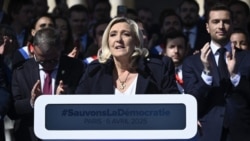 Во Франции массовые протесты в поддержку Марин Ле Пен: она сравнила себя с Мартином Лютером Кингом Во Франции массовые протесты в поддержку Марин Ле Пен: она сравнила себя с Мартином Лютером Кингом