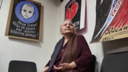 "Птица-Россия плачет кровавыми слезами". Художница Елена Осипова – о судьбе изъятых у нее антивоенных картин  "Птица-Россия плачет кровавыми слезами". Художница Елена Осипова – о судьбе изъятых у нее антивоенных картин