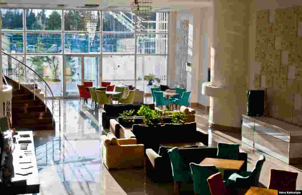 Спа-отель Sea Life раньше часто посещали россияне. Но сейчас основные постояльцы отеля – туристы из Западной Европы 