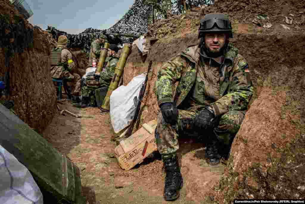 Бойцы "Азова", 18 апреля 2015 