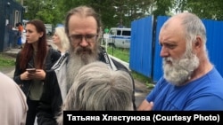 Андрей Винарский (в центре)