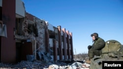 Разрушенная деревня Никишино в окрестностях Дебальцево