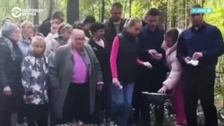 В Нижнем Тагиле похоронили школьницу Анастасию Якину. В ее изнасиловании и убийстве обвиняют ранее судимого участника войны против Украины В Нижнем Тагиле похоронили школьницу Анастасию Якину. В ее изнасиловании и убийстве обвиняют ранее судимого участника войны против Украины