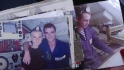 Как живет семья захваченного Россией в Керчи украинского моряка Как живет семья захваченного Россией в Керчи украинского моряка