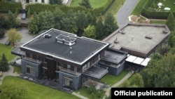 Дом Дмитрия Пескова на Рублевском Шоссе в Подмосковье, фото - Фонд борьбы с коррупцией