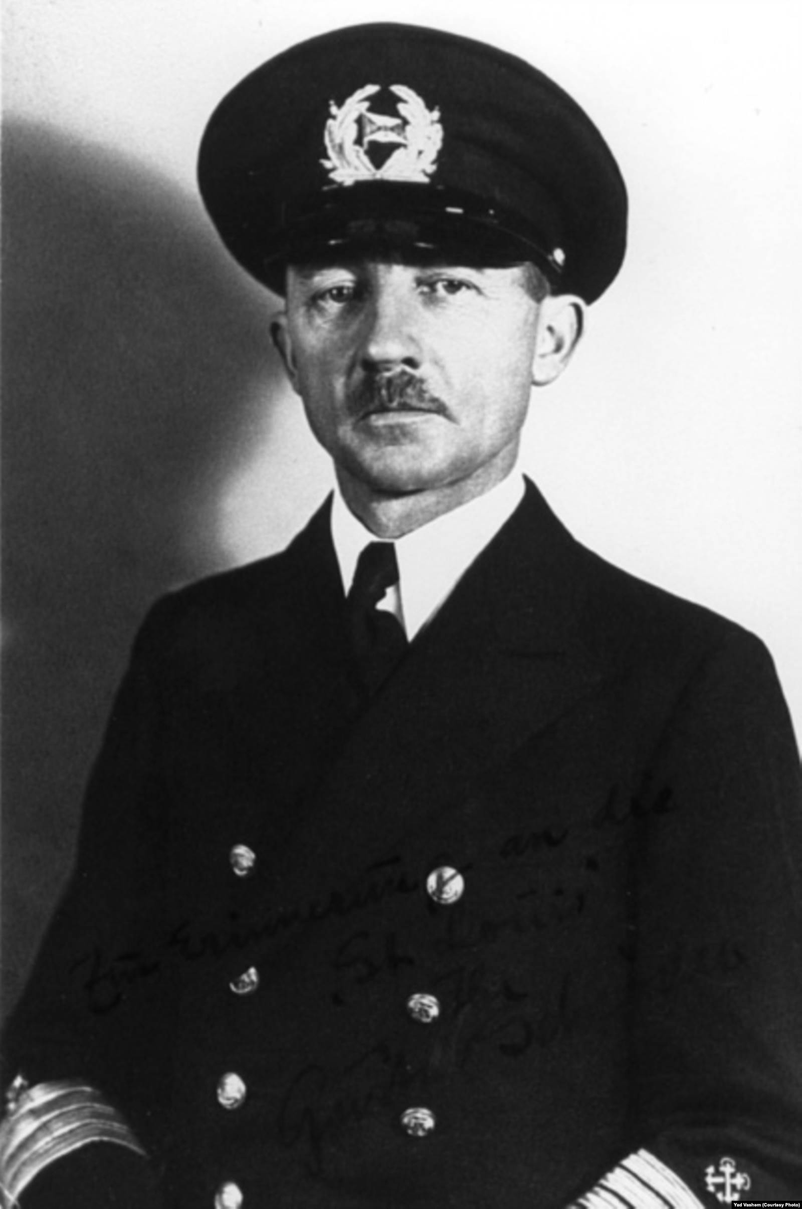 Густав Шредер. Фото: Yad Vashem