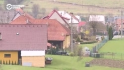 "Нам не хотелось верить, что здесь сработали русские агенты": жители Врбетиц – о взрывах в 2014 году "Нам не хотелось верить, что здесь сработали русские агенты": жители Врбетиц – о взрывах в 2014 году
