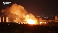 Жители дома в Киеве, в который попала российская ракета, рассказывают об обстреле Жители дома в Киеве, в который попала российская ракета, рассказывают об обстреле