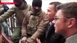 Угрозы прыгнуть с крыши и штурм полицейской машины. Как в Киеве задерживали Саакашвили Угрозы прыгнуть с крыши и штурм полицейской машины. Как в Киеве задерживали Саакашвили