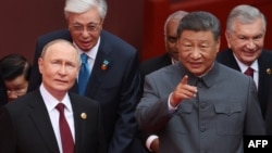 Путин с главой Китая Си Цзиньпином и лидерами Казахстана Токаевым и Узбекистана Мирзиёевым