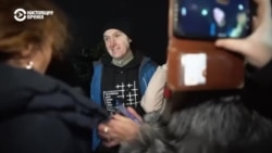 Константин Котов на свободе и обещает поддерживать политзаключенных в России Константин Котов на свободе и обещает поддерживать политзаключенных в России