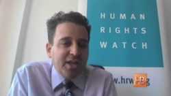 «Свидетели говорят, что сотни, может, даже больше погибли в тот день" «Свидетели говорят, что сотни, может, даже больше погибли в тот день"