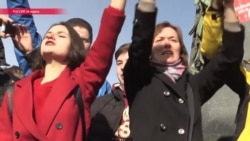 "Мы друзья и друг друга понимаем". Как "Болотное дело" сблизило маму и сына "Мы друзья и друг друга понимаем". Как "Болотное дело" сблизило маму и сына