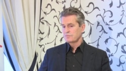 "Мы в ужасе". Британский актер о ситуации с ЛГБТ в России "Мы в ужасе". Британский актер о ситуации с ЛГБТ в России