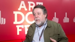 "В современной России любое свободное высказывание уже является политикой". В Москве и Петербурге открывается фестиваль "Артдокфест" "В современной России любое свободное высказывание уже является политикой". В Москве и Петербурге открывается фестиваль "Артдокфест"