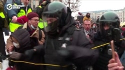 Любовь Соболь задержали на Пушкинской площади в Москве Любовь Соболь задержали на Пушкинской площади в Москве