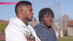 "К тебе относятся, как к изгою" – беженцы о своем положении в Германии "К тебе относятся, как к изгою" – беженцы о своем положении в Германии