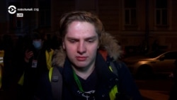 Журналист показал омоновцу пресс-карту, но его все равно избили Журналист показал омоновцу пресс-карту, но его все равно избили