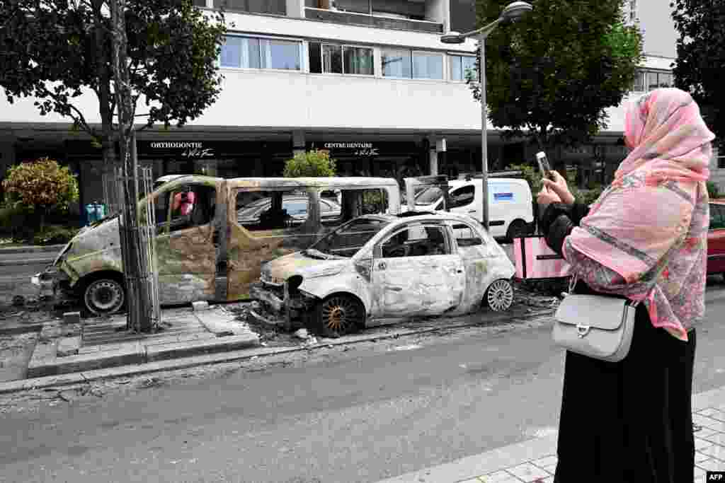Президент Франции Эммануэль Макрон в связи с беспорядками отложил визит в Германию, который должен был начаться 2 июля