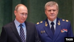 Генпрокурор Юрий Чайка и Владимир Путин