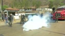 Венесуэла: столкновение военных с депутатами парламента на границе с Колумбией Венесуэла: столкновение военных с депутатами парламента на границе с Колумбией