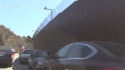 Не только Геленджик: в Крыму есть дача с ледовым дворцом Не только Геленджик: в Крыму есть дача с ледовым дворцом