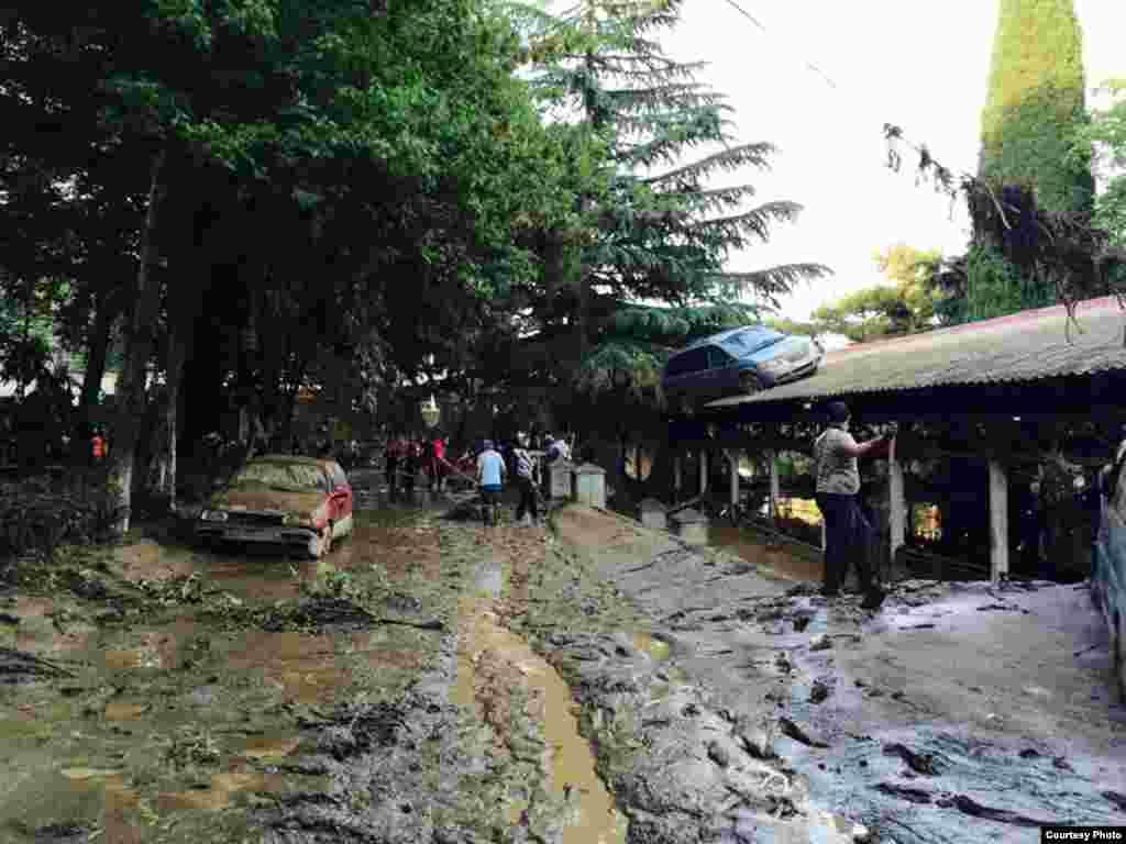 Тбилиси после наводнения 14 июня 2014 