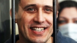 "Жыве Беларусь!" и "Верим, можем, победим!" Белорусские политзаключенные реагируют на приговор "Жыве Беларусь!" и "Верим, можем, победим!" Белорусские политзаключенные реагируют на приговор