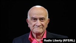 Евгений Ясин