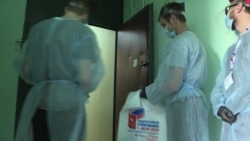 Как организовано голосование по поправкам "на дому": ходим с камерой за урной Как организовано голосование по поправкам "на дому": ходим с камерой за урной