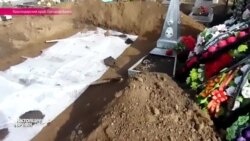 Друзья Вадима Костенко в Гречаной Балке рассказывают о погибшем контрактнике Друзья Вадима Костенко в Гречаной Балке рассказывают о погибшем контрактнике