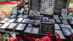 Родственникам погибших в крушении "Саратовских авиалиний" полгода не отдают тела жертв Родственникам погибших в крушении "Саратовских авиалиний" полгода не отдают тела жертв