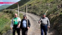 С паспортом на сенокос: как живется людям на границе Грузии и Дагестана С паспортом на сенокос: как живется людям на границе Грузии и Дагестана