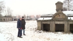 В Петербурге общественники пытаются создать мемориал на месте закрытого кладбища. Там хоронили умерших в блокаду В Петербурге общественники пытаются создать мемориал на месте закрытого кладбища. Там хоронили умерших в блокаду