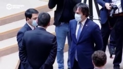 В Грузии начал работать новый парламент, но оппозиционные партии его бойкотируют В Грузии начал работать новый парламент, но оппозиционные партии его бойкотируют