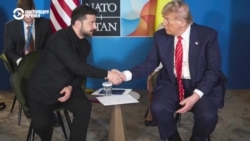 Что сказал Дональд Трамп Владимиру Зеленскому на саммите НАТО и почему передал привет украинскому военному Что сказал Дональд Трамп Владимиру Зеленскому на саммите НАТО и почему передал привет украинскому военному