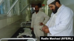 Жертвы землетрясения в госпитале в Джелалабаде (Пакистан)